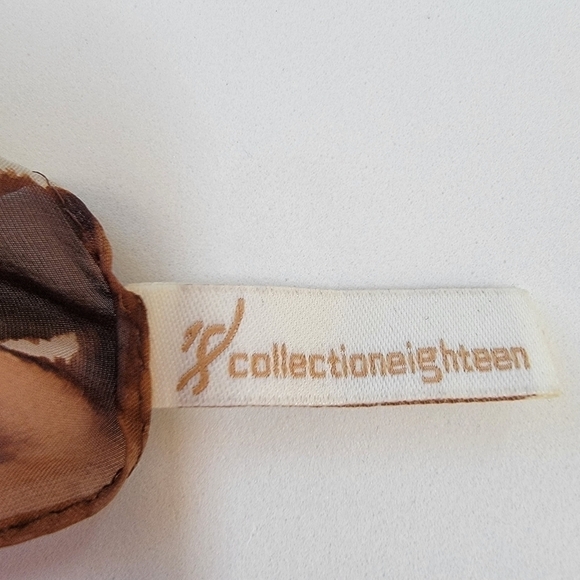 CollectionEighteen 100% Silk Animal Print Scarf EUC - Picture 3 of 5